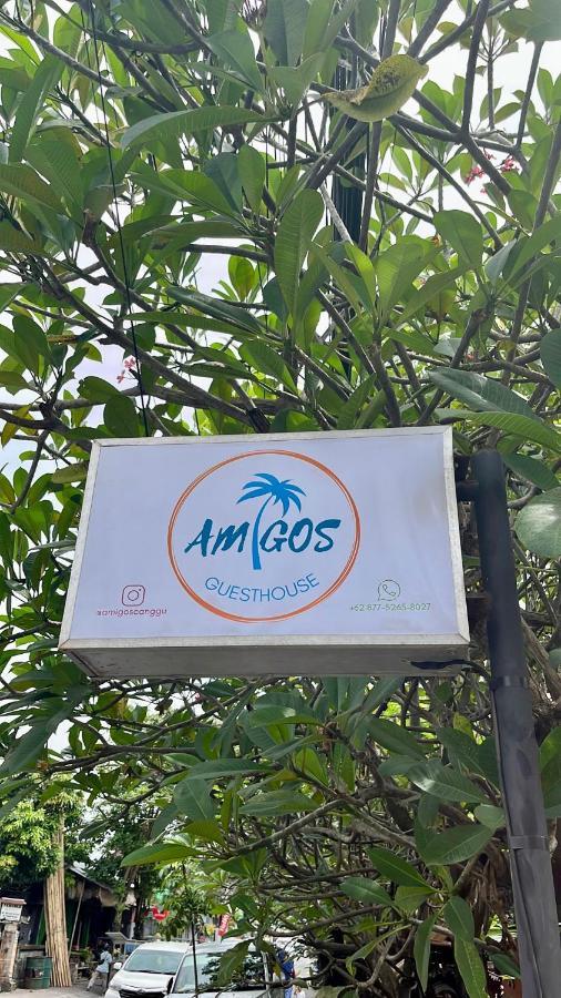 Amigos Guesthouse & Hostel Canggu Exterior foto